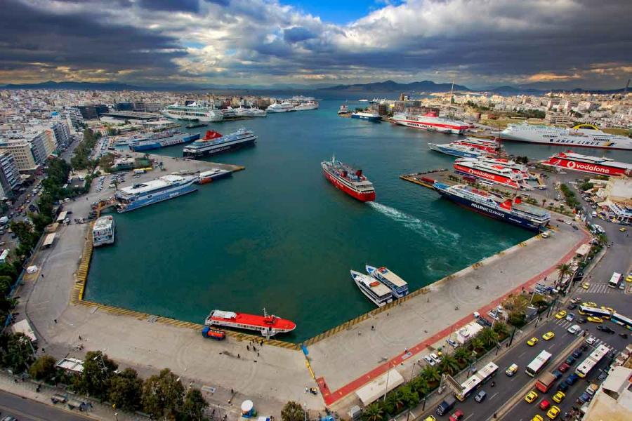 piraeus-modern-port-1